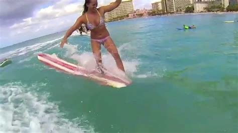 Surfing In Hawaii Queens Waikiki 2015 With Jenny Waikikilove Lee Weliveforthis Youtube