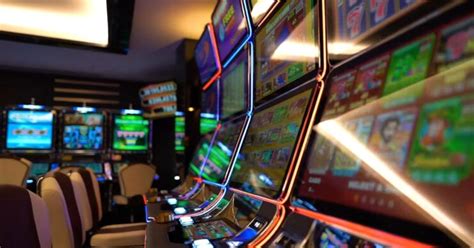 Is There Any Strategy to Slot Games? Or Is It All Random? - VCSD