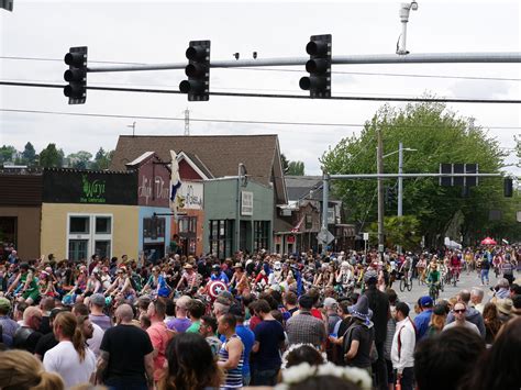 Naked In Seattle Sarah Howells