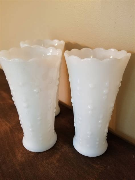 Vintage Milk Glass Vases Set Of 3 Teardrop And Pearl Etsy