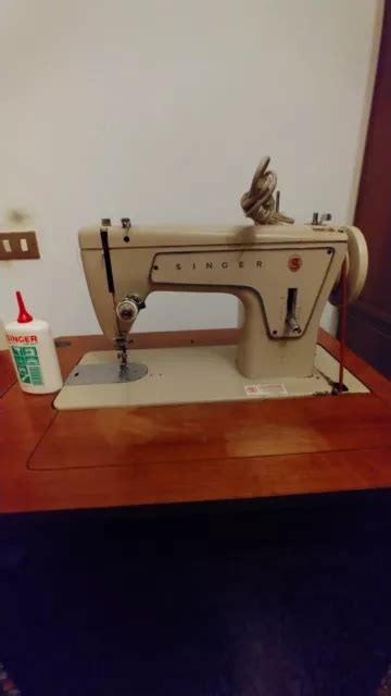 ANTICA MACCHINA DA CUCIRE SINGER A PEDALE Con Mobiletto EUR 125 00