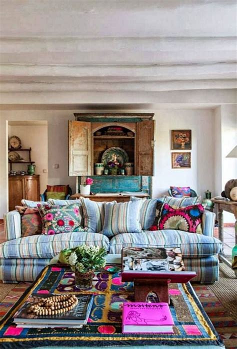 31 Amazing Bohemian Farmhouse Living Room Design Ideas MAGZHOUSE