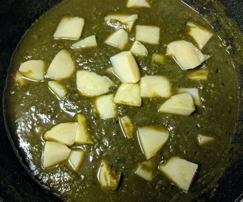 Aloo Palak Gravy Recipe Potato And Spinach Curry