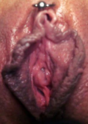 Chest Cheek Mouth Close Up Porn Pic