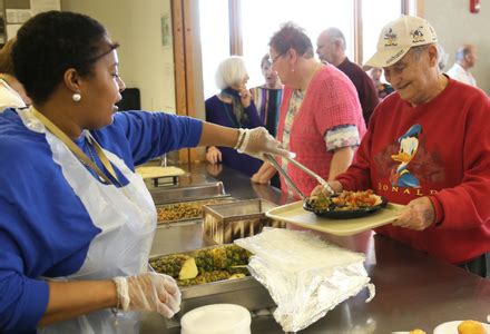 Why We Love Our Volunteers - Home | Dupage Senior Citizens Council