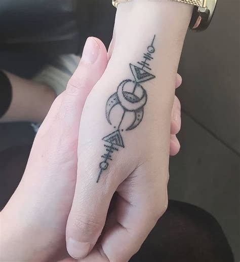 Tatuajes De L Nea Fina O Fine Line Tattoo Kaosystem