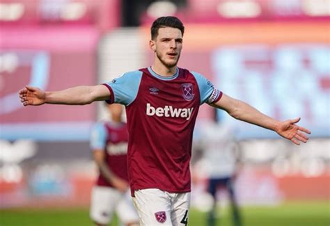 West Ham Midfielder Declan Rice Linked With Transfer To Manchester United