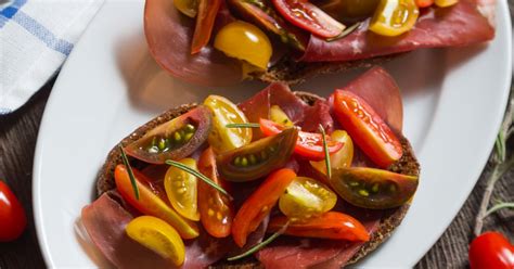 Recette Bruschettas Grill Es Boeuf Et Tomates Marie Claire