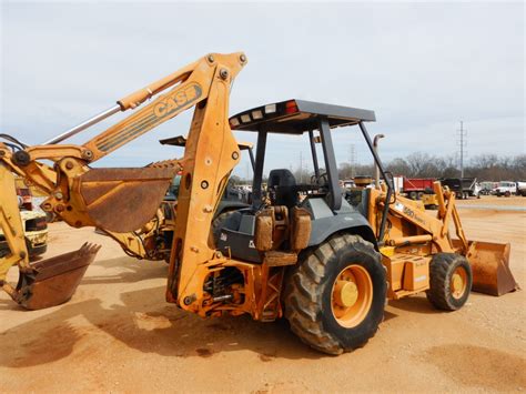 case  super  series  backhoe