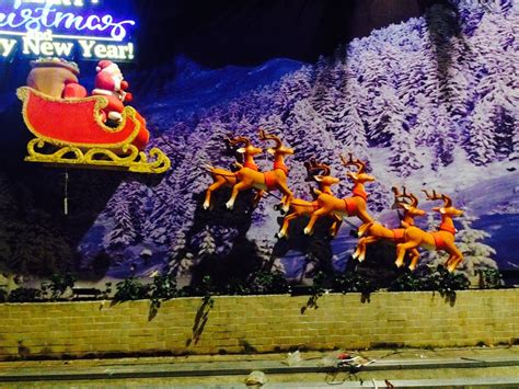 mo hinh ong gia noel va tuan loc