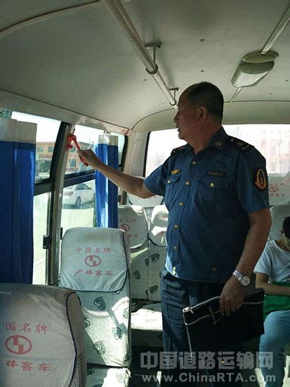 内蒙古 杭锦旗运管分局紧抓节前安全检查不放松（图文） · 中国道路运输网（专业道路运输门户）