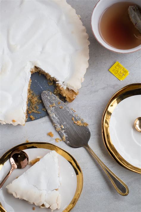 Lemon-Meringue Pie Ice Cream (Passover) - Kosher.com