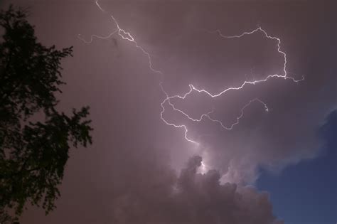 What Is Heat Lightning? Definition and Misconceptions