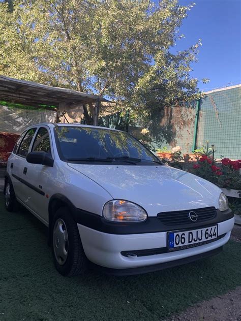 Sahibinden D K Km Otomatik Corsa Araba