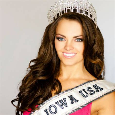 Miss Iowa USA 2013 Richelle Orr