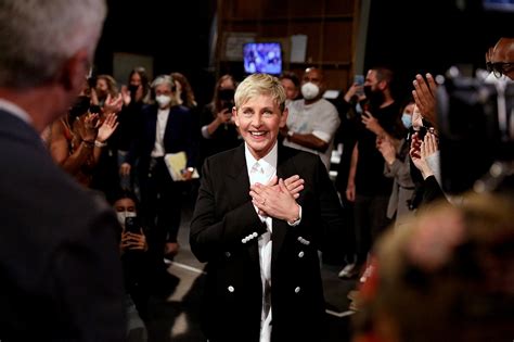 ‘Ellen Show’ Ends: Ellen DeGeneres Says Emotional Goodbye