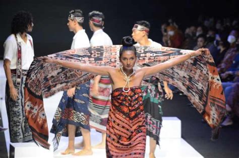 Jf Fashion Festival Pertahanan Budaya Melalui Industri Mode Lokal