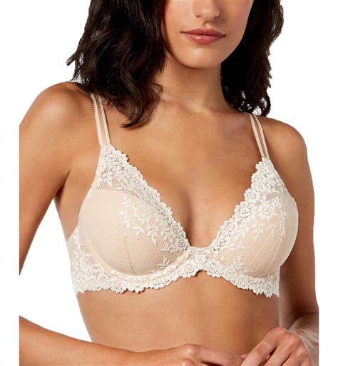 Wacoal Embrace Lace Plunge Contour Padded Underwire Bra 85329136cnatural Nudeivory