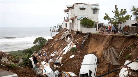 Deadly Floods Displace Thousands In South Africa The New York Times