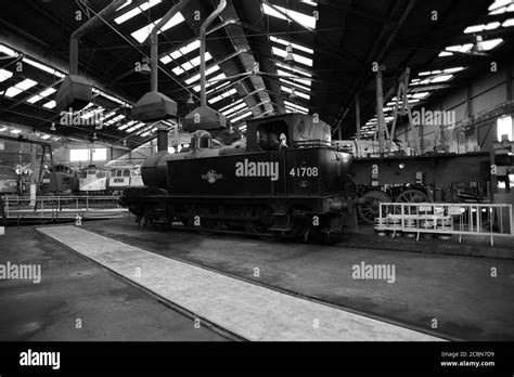 Inside Barrow Hill Roundhouse Stock Photo Alamy