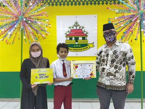 Lomba Baca Puisi Virtual Lkb Aktualisasi Digital Kala Pandemi