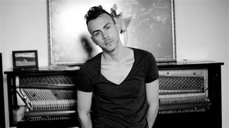 Asaf Avidan au Colisée de Roubaix près de Lille en 2014