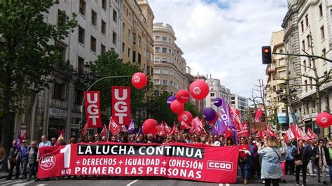 Miles de personas secundan en Santander la manifestación de UGT y CCOO