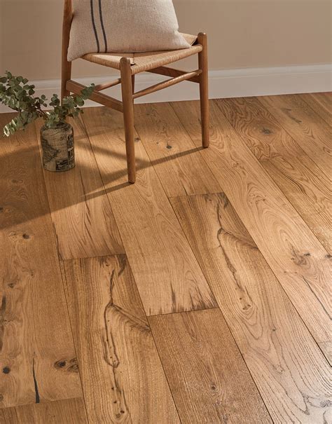 Barn Golden Smoked Oak Brushed Lacquered Engineered Wood Flooring