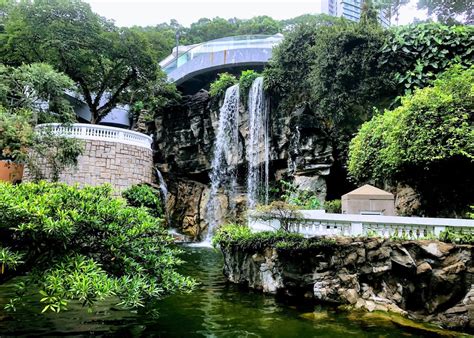 parks  hong kong enjoy  great outdoors honeycombers