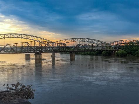 Bridge Over Missouri River Reopens In Both Directions