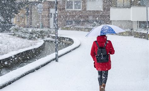 Schneeschauer Und Gl Tte Sorgen F R Mehrere Unf Lle Im Kreis Paderborn