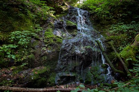 North Carolina Waterfalls - dwhike