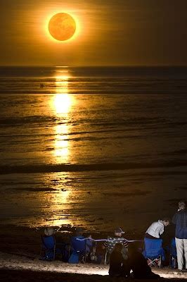 Where to See the Staircase to the Moon in Broome Australia - Tourism Broome