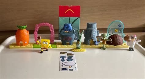 Figurki SpongeBob Kanciastoporty McDonalds 2021 11808919640