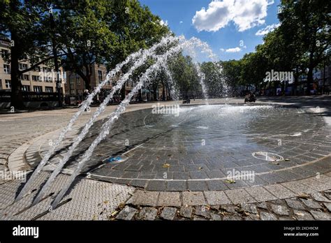 Brunnen Am Neumarkt Der 1997 Stillgelegte Brunnen Wurde Im Juni 2024