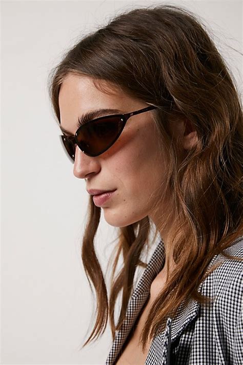 Banbe Naomi Sunglasses By Banbe At Free People Shopstyle