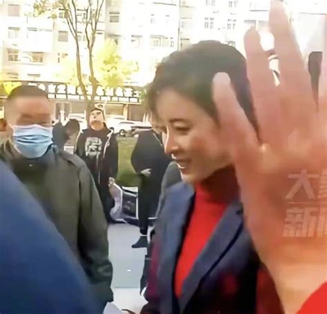 li sisi left cctv     commercial performances