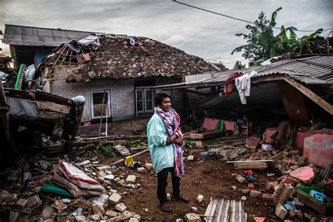 Terremoto En Indonesia 268 Muertos Y Más De Mil Heridos Galería Fotográfica Agencia Peruana