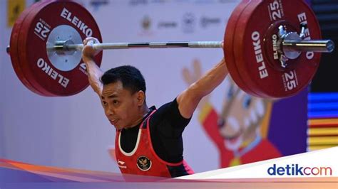 Eko Yuli Menuju Kejuaraan Dunia Angkat Besi 2022