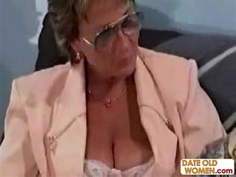 Old Business Woman Gets Rough Anal Xvideos