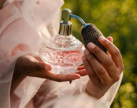 Qué Es El Perfume Y Cuál Es La Diferencia Entre Eau De Parfum Y Eau De