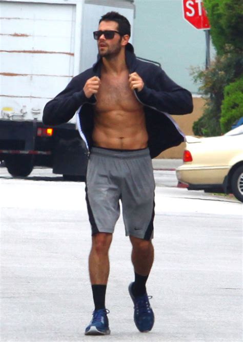 Jesse Metcalfe Goes Shirtless After Gym Oh Yes I Am