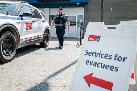 ‘significant Loss In Jasper As Wildfires Close In Burning Buildings