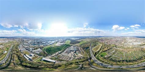 Karlsruhe Aus Der Vogelperspektive Panorama Nahverkehrs Und Tram