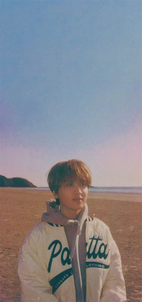 Haechan Wallpaper Lockscreen Aesthetic Nct From Home Taeyeon Kpop