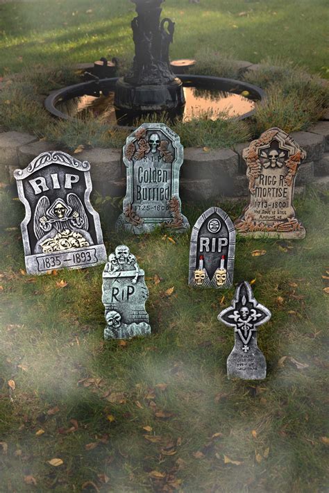 6 Piece Scary Tombstone Decoration Set | Tombstones