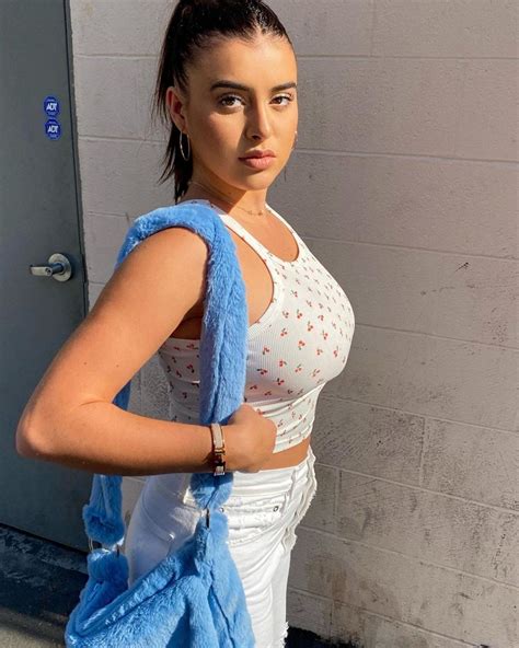 Kalani Hilliker - Social Media Photos and Videos 09/14/2020 • CelebMafia