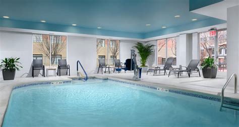 Hilton Garden Inn - Hotels in Downtown Chattanooga, TN
