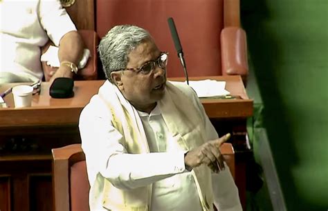 Karnataka Cm Siddaramaiah Reaches Delhi To Attend Meeting On Cauvery