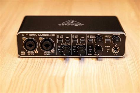 Behringer U Phoria Umc Hd